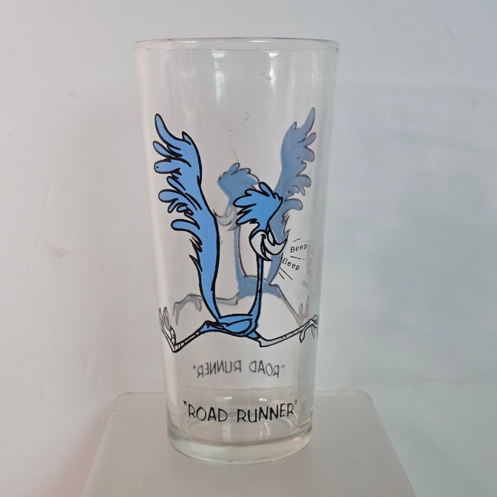Vintage 1973 Road Runner Pepsi Collector Series Glass 16 Oz Warner Bros Cartoon